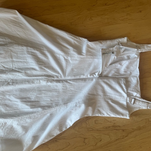 Abercrombie & Fitch Mila Stretch Mini Dress — Size M - Picture 7 of 8